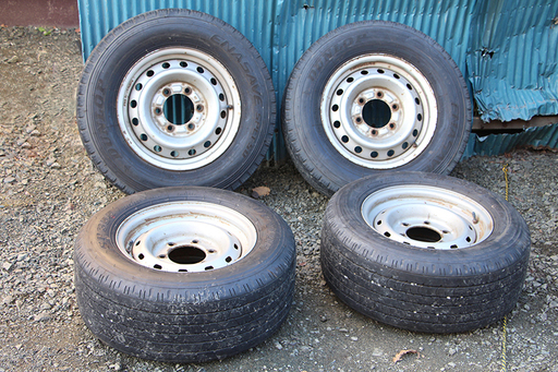 DUNLOP ENASAVE SPLT50 195/75R15 18年製 2本 SP355 265/50R14 18年製 2本(10MT1458YGG)