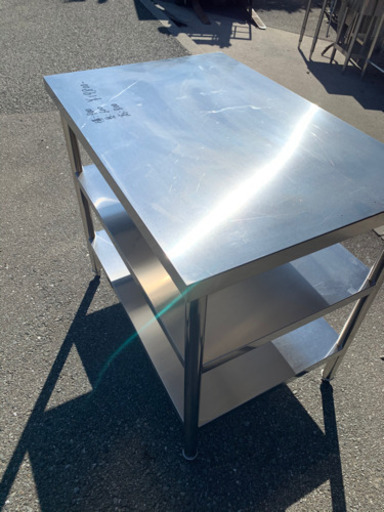 ☆中古品　業務用作業台　900x600x800mm☆