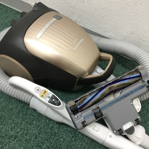 配達無料地域あり＊Panasonic 紙パック式掃除機 2018年製＊
