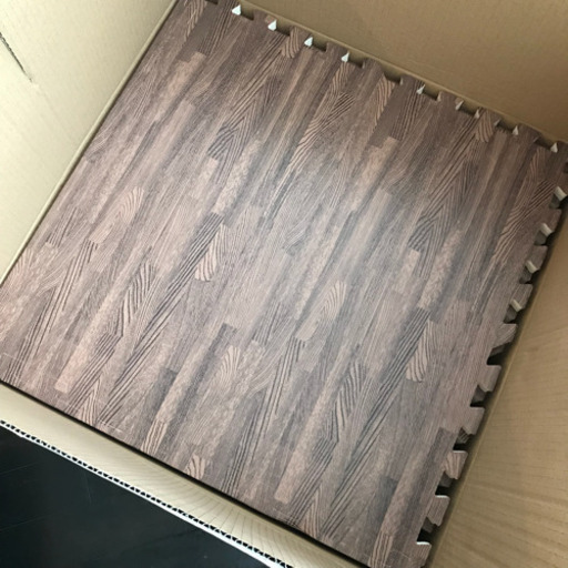 【新品未使用】木目大判ジョイントマット3畳・ブラウン