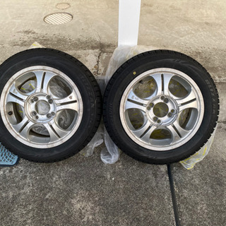 4ヶ月使用　スタッドレスタイヤ付き　ホイール マルチの画像