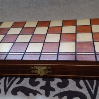 木製チェスセット チェスボード 折りたたみ箱（イギリス製）の画像