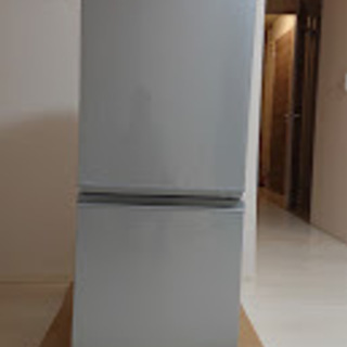 3年使用　シャープの冷蔵庫　SHARP　SJ-D14B-S 冷蔵...
