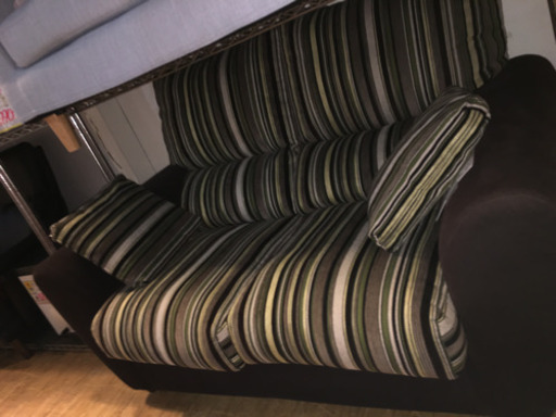 スペイン製 ニトリ 2人掛けソファ ローラKD ストライプ ハイバック 希少カラー