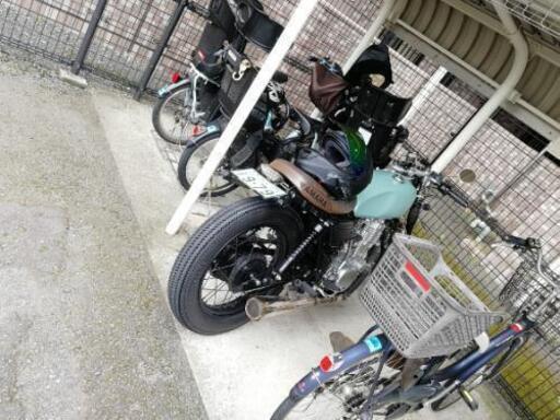 SR400 カフェレーサー仕様