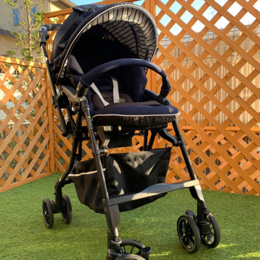 ［美品］コンビ　メチャカルハンディオート4キャス　ネイビー