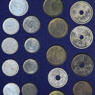 【状態が悪いです】　古銭　五拾銭札　拾銭札　五圓札　100円札　十銭　五銭　一銭　一円　五十銭　など の画像