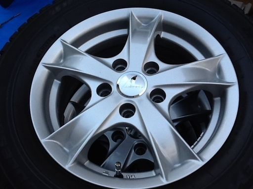 【値下げ14000円】スタッドレスタイヤ 4本 ホイールセット 205/65R15 AIRBERG ブリジストン ブリザック 良品 ク
