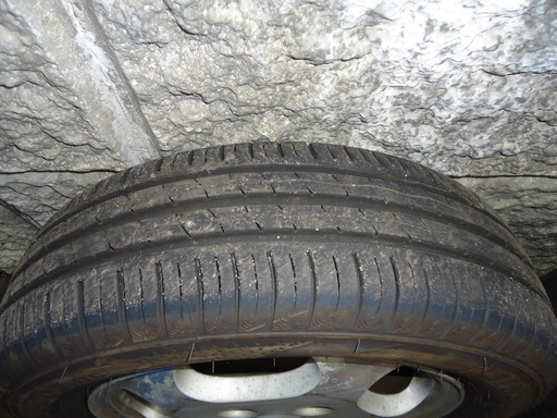 夏タイヤ 155/65R13 ほぼ新品同様！