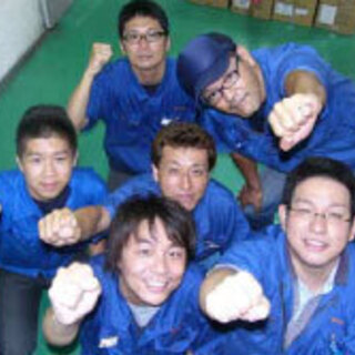 組立ライン作業の画像