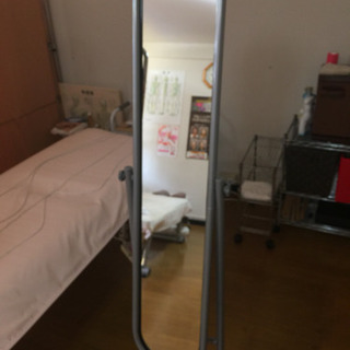 スタンドミラー