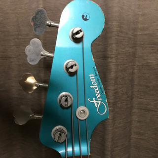 試奏OK ジャズベース　Freedom Custom Guita...