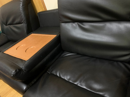 《商談中》黒　ローソファー