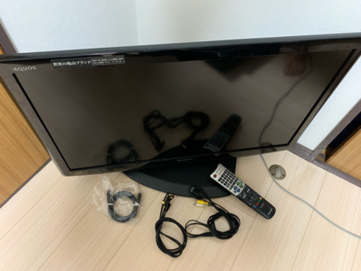 SHARP AQUOS 32インチ 2011年(リモコン一部表示消滅)