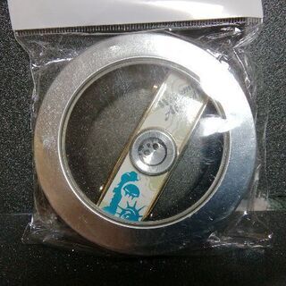 最終値下げ。変わったスケボータイプの　ハンドスピナーです。