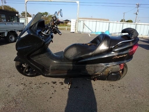 他店に売れてしまいました。 回覧ありがとうございました。☆エンジン実働・低走行!! ヤマハマジェスティC 黒エンジン後期方♪