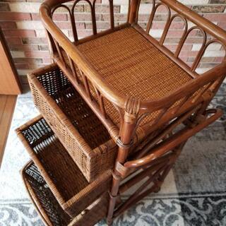 ラタン引き出しワゴンの画像