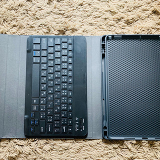 ipad用Bluetoothキーボード付きケース　10.5インチ