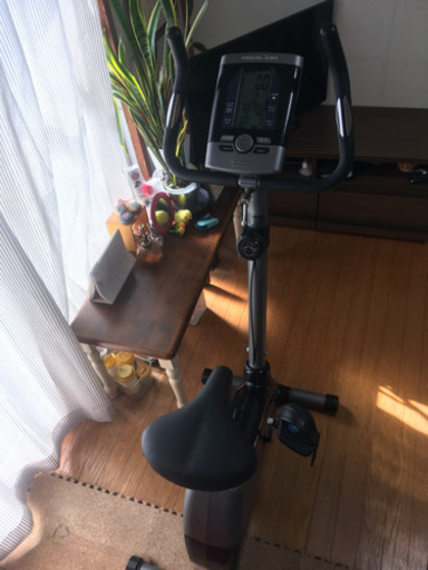 フィットネスエアロバイク