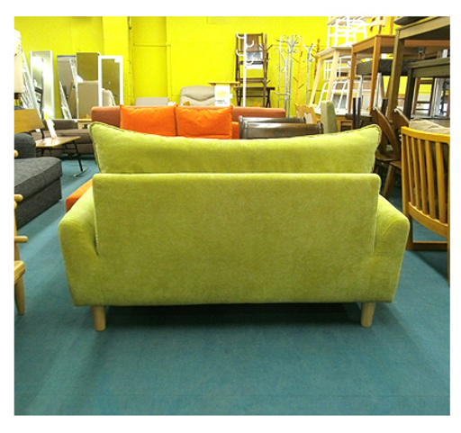 札幌【ビタミンカラー 2人掛けソファ】幅130cm 黄緑色 グリーン
