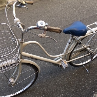 無料配達地域あり、税込9,800円、26インチ、ホワイト、内装3段変速の中古自転車を自転車出張修理店グッドサイクルが出品 無料配達地域あり、税込9,800円、26インチ、ホワイト、内装3段変速の