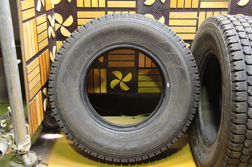 195/80R15 107/105  YOKOHAMASY01 4本セット　14年製 スタッドレス（11MT1462YGGknx)