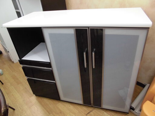 ミドルレンジボード エナメル調 幅120㎝ キッチンボード ダークブラウン×ホワイト 食器棚　西岡店