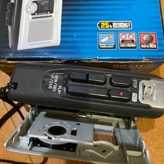 Panasonic 製のカセットレコーダーの画像