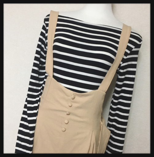 ご購入者様決定【MYMYT】ボーダーオフショルカットソー 韓国 着心地良い 白黒