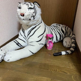 でっかい、トラのぬいぐるみ