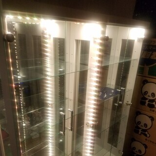 急募！コレクションラック　LED付の画像