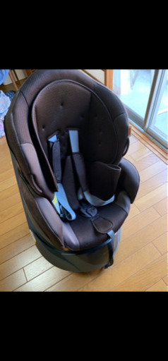 アップリカ　フラディアS アルテミスブラウン