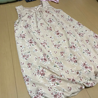 花柄バルーンワンピース