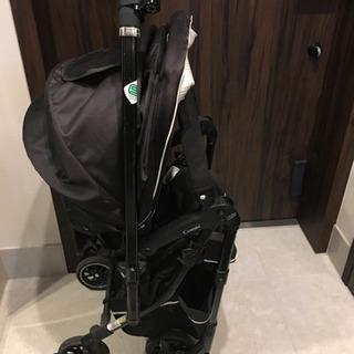 コンビベビーカー　メチャカルハンディ　オート4キャス（2年超使用）の画像