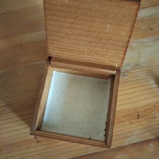 【美品】木製小物入れの画像