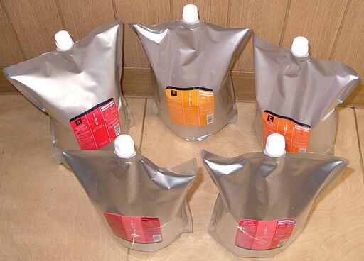 お得の業務用サイズ２５００ｍLルベルイオシャンプー＆トリートメントどれでも２本選択