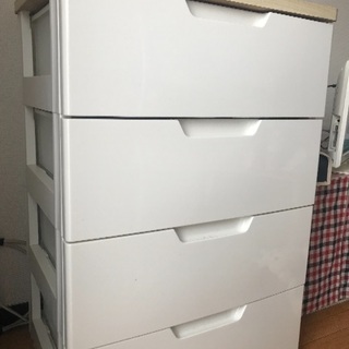 4段チェスト