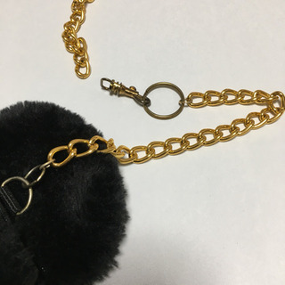 目隠しくまさんショルダーポーチの画像