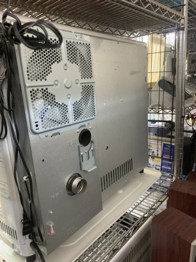 保証６か月コロナ 密閉式(FF式輻射)石油ストーブ 強制対流形 木造18畳 コンクリート25畳 2016年