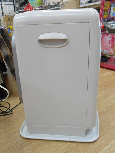 ダイニチ 石油ストーブ ブルーヒーター FW-4215S 5L ファンヒーター 白 DAINICHI  ☆ PayPay(ペイペイ)決済可能 ☆ 札幌市 清田区 平岡