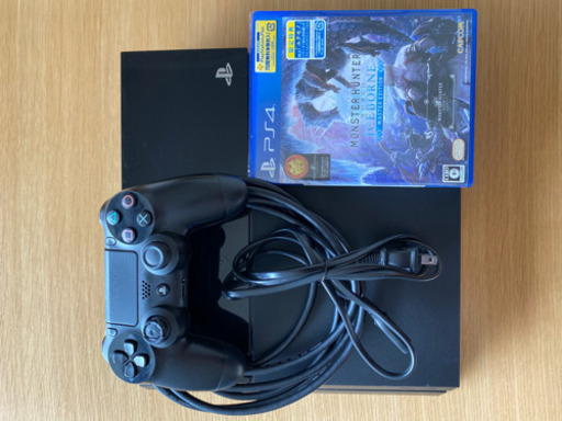 PS4初期型（500GB）とモンハンワールドアイスボーン