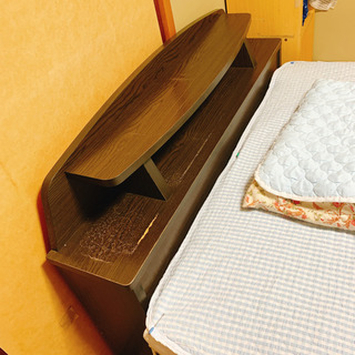 ★決まりました★【引取り限定】収納付きセミダブルベッド無料であげます（マット付き）の画像