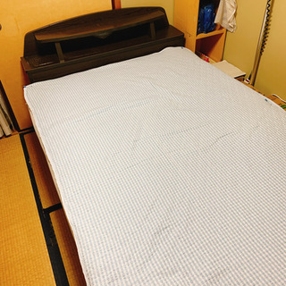 ★決まりました★【引取り限定】収納付きセミダブルベッド無料であげ...