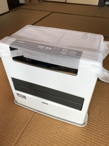 【美品】コロナ　石油ファンヒーター　トリプルエコ2017年製　15畳／20畳