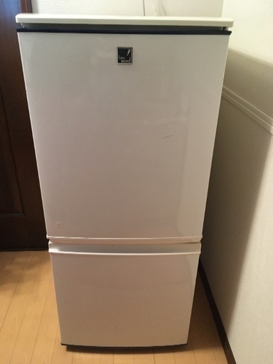 シャープ製　冷凍冷蔵庫