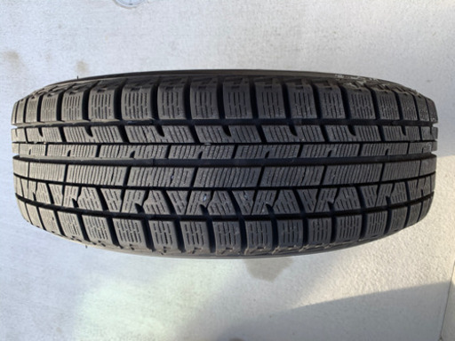 [最終値下げ‼️]YOKOHAMA スタッドレスタイヤ 175/65R15 