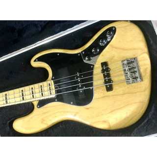 fender american  Deluxe jazz bass の画像