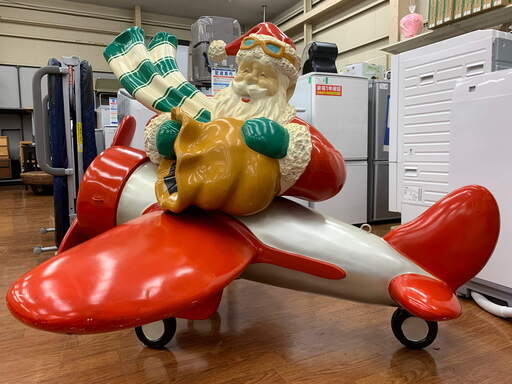 サンタのオブジェ買取入荷致しました！