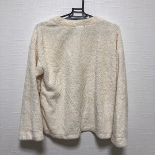 モコモコ素材 冬服シャツの画像