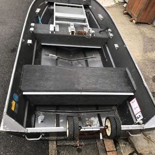 値下げ！ボート　バッテリチャージャー　ホンデックツス　魚深探知機の画像